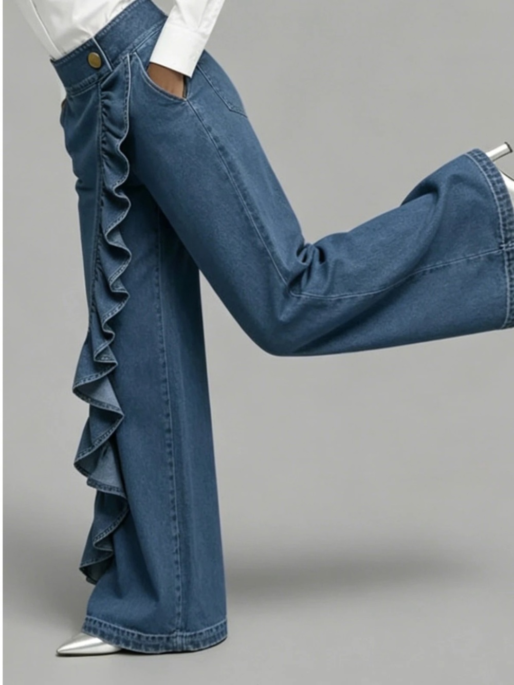 Light Wash Ruffle Detail Wide Leg Denim Jeans - Picture 5 of 8